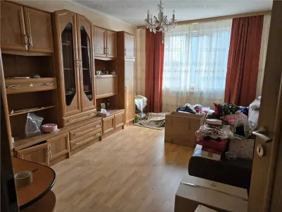 Apartament 3 camere, decomandat - zona Astra - Brasov
