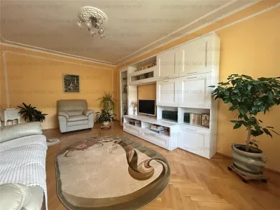 Apartament 4 camere, decomandat - zona Calea Bucuresti - Brasov