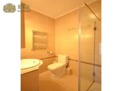 Apartament  3 camere mobilat. Garaj. - foto 9