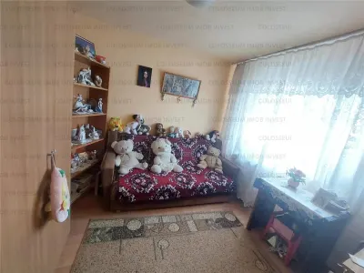 Apartament cu 2 camere, nedecomandat - zona Florilor - foto 2