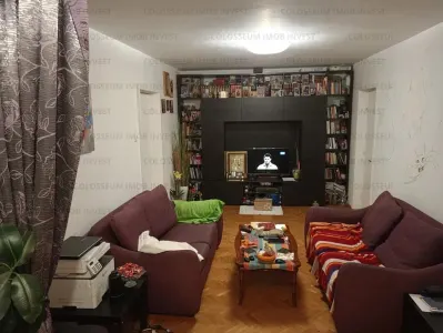 Apartament cu 3 camere, semidecomandat - zona Garii - Dacia - Brasov