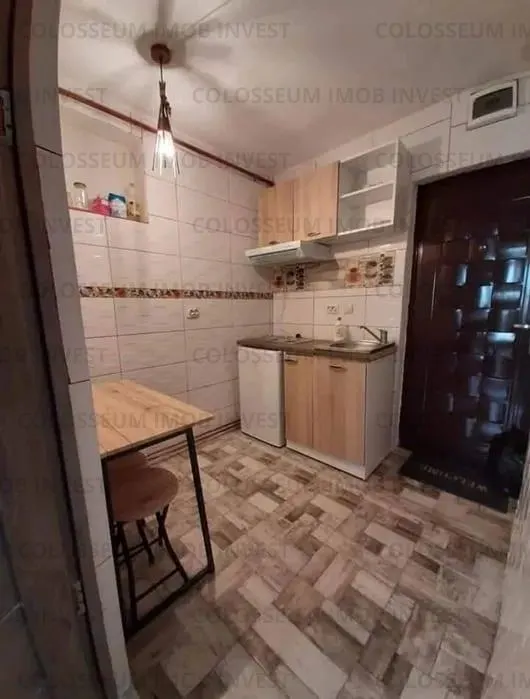 Garsoniera, decomandata - zona Bartolomeu - foto 3