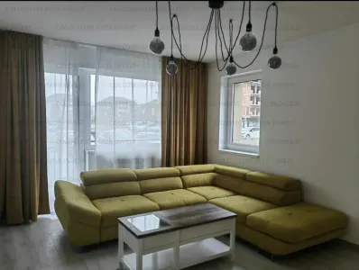 Apartament cu 3 camere, decomandat - zona Tractorul - Brasov