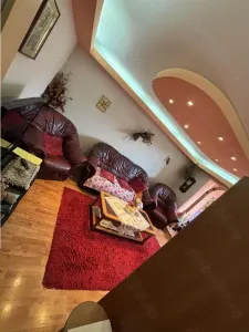 Apartament cu 3 camere, decomandat - zona Judeteana - Brasov