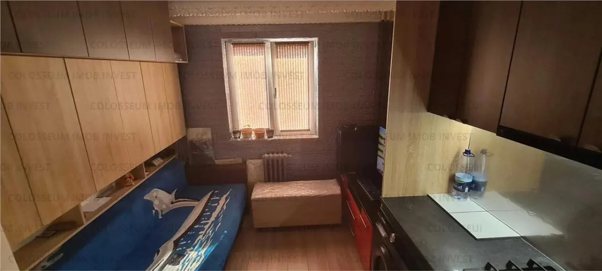 Camera de camin - Centrul Civic - foto 1
