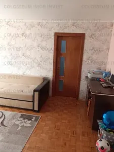 Apartament cu 2 camere semidecomandat  - zona Astra - foto 2
