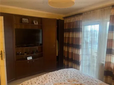 Apartament cu 3 camere - zona Scriitorilor - foto 4
