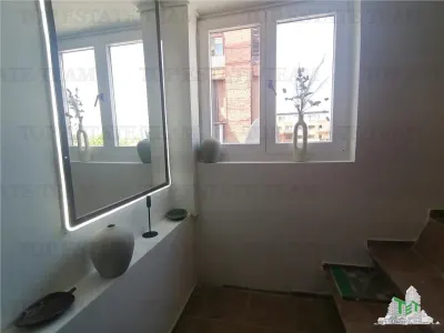 Apartament mansardabil de vanzare - foto 15