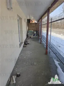 Casa cu 5 camere (include o anexa) in zona Giulesti-Sarbi-Sabareni- pret redus de curand - foto 2