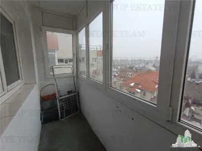 Vanzare apartament 3 camere vedere spate Ion Mihalache - foto 7