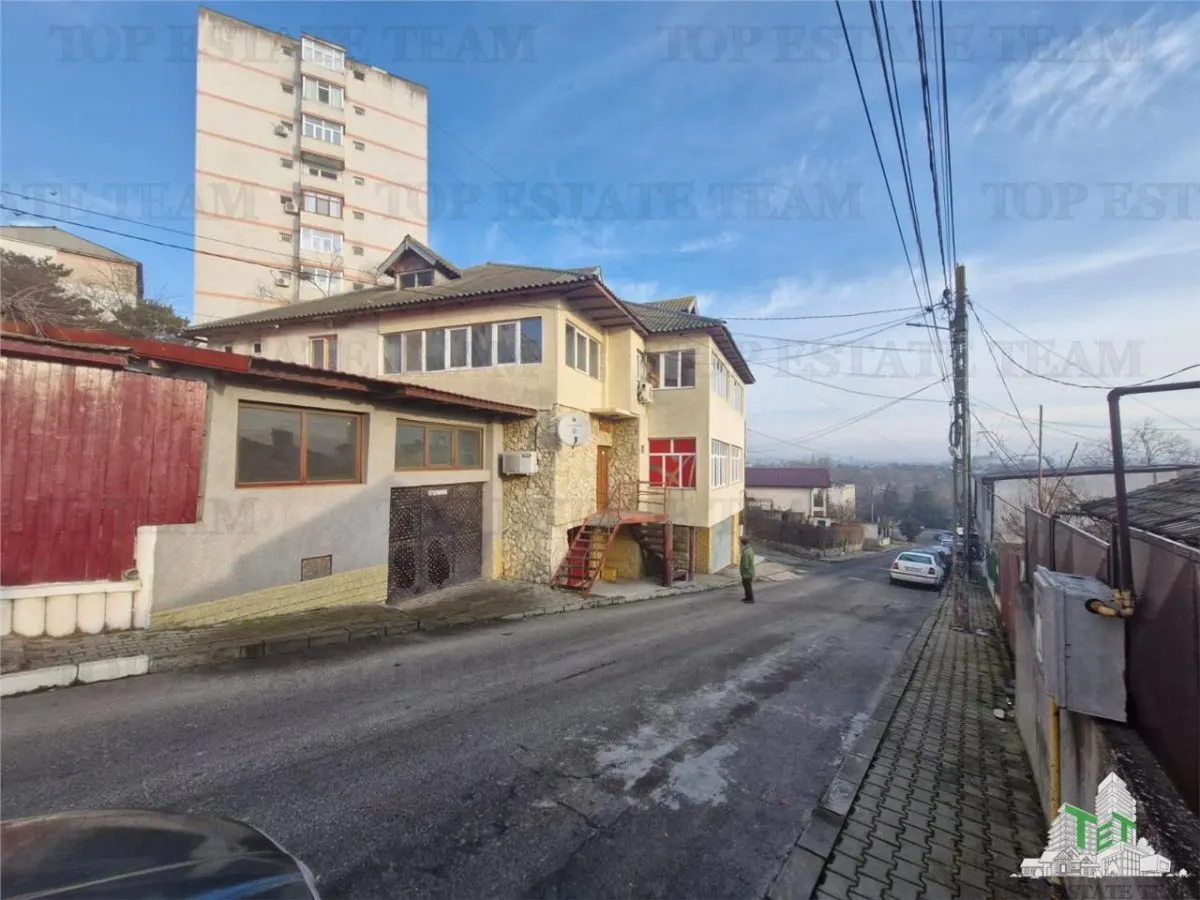 Vila unica de vanzare cu destinatie de locuinta si spatii comerciale, Medgidia, Constanta - foto 5