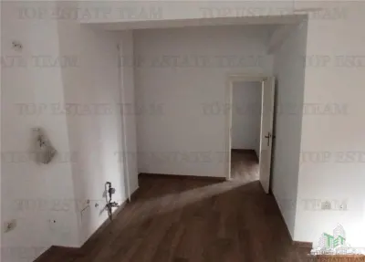 Apartament 3 camere de vanzare, zona Armeneasca - foto 9