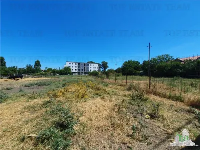 Teren intravilan cu deschidere la sosea Palazu Mare zona Elvila - foto 8