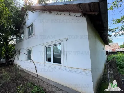 Casa de vanzare - Movilita, jud. Ialomita - 2000 mp teren, proprietate la bulevard - Movilita