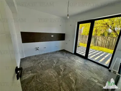 Sector 5 / granita cu Bragadiru / Duplex de vanzare cu 3 camere / Curte de 200mp - foto 3