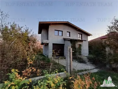 Vila cu 3 Camere si teren de 700 mp de vanzare in Frumusani - Frumusani