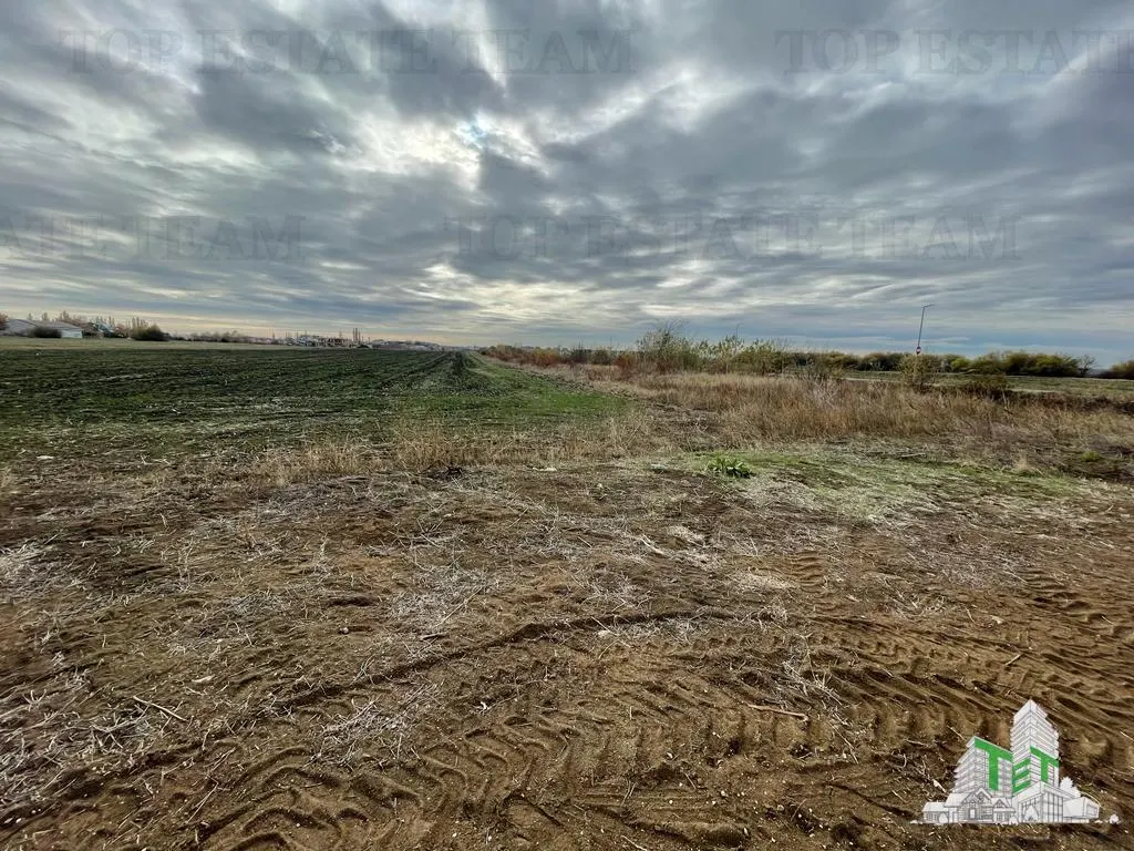 Teren de  vanzare in Otopeni 6900 mp - foto 1