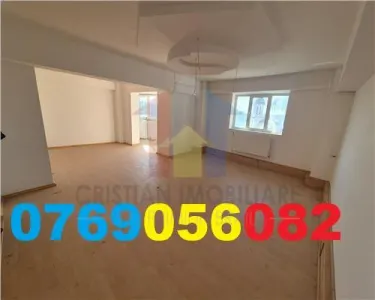 Apartament 4 camere, bloc cu lift, Bariera-Catedrala - Braila