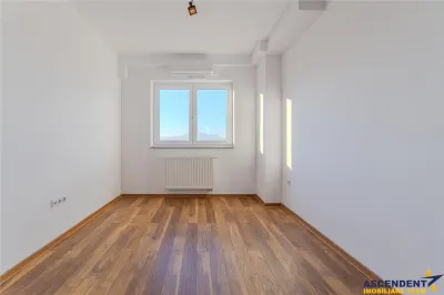 FILM&3D! Penthouse spatios,luminos,terasa generoasa,Maurer,Tractorul,Brasov. - foto 11