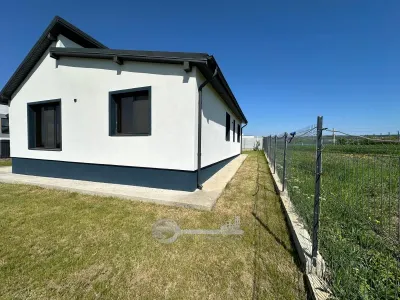 Casă individuala, 158 mp, teren 588 mp, încălzire în pardoseală –Bucium, Vișan, construcție 2025 - Visan