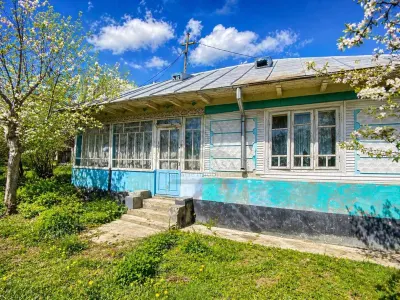 Casa batraneasca + teren 6600 mp Schitu Duca Iasi - Schitu Duca