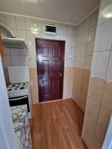 Apartament 2 camere Tractorul-piata,renovat,mobilat,57600 Euro - foto 8