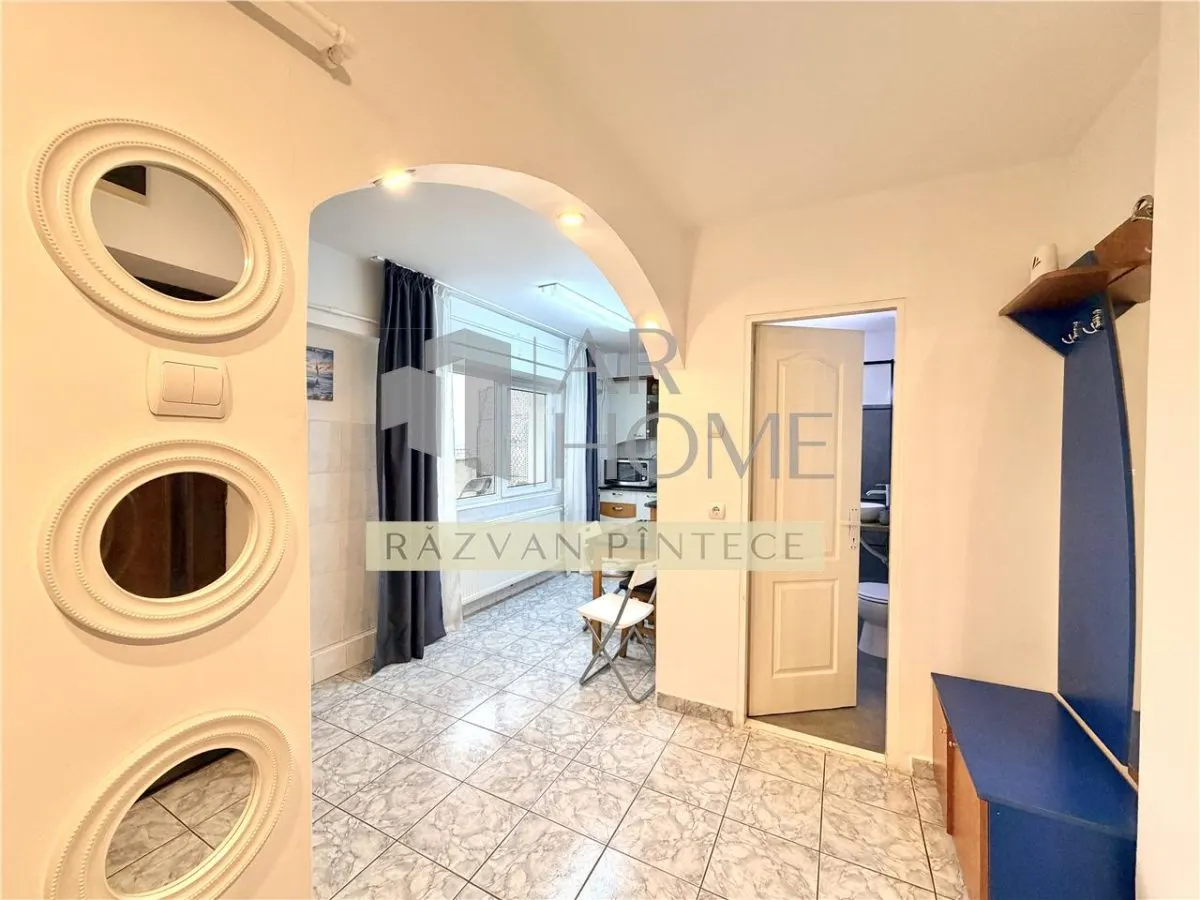 Garsoniera spatioasa cu terasa 20 mp, ultracentral Catedrala, Ploiesti - foto 9