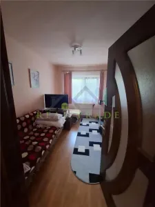 Apartament 4 camere etaj intermediar Tractorul - foto 4