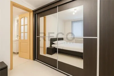 RECO Apartament cu 2 camere Rogerius . - foto 2