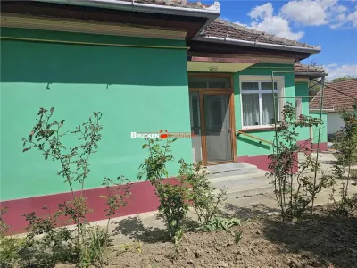 Casa de vanzare in Marghita - foto 2
