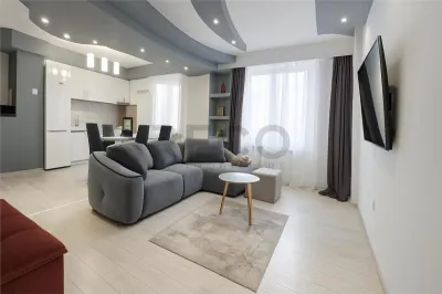 RECO Apartament 4 camere, zona Nufarul, decomandat, renovat, etaj 1 - Oradea