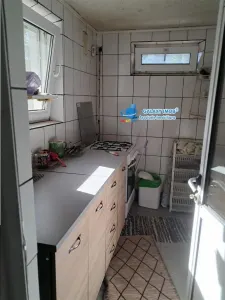 inch casa parter 3 camere , 3 bai , bucatarie , curte Pitesti -Prundu - foto 6
