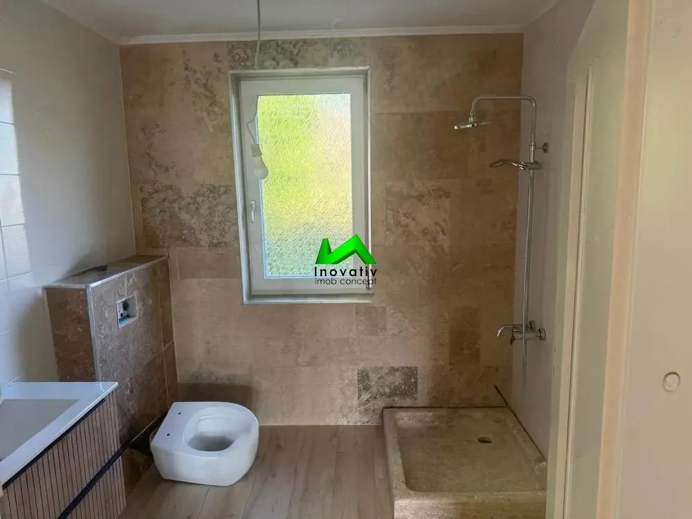 Casa de vanzare  6 camere Slimnic - foto 7
