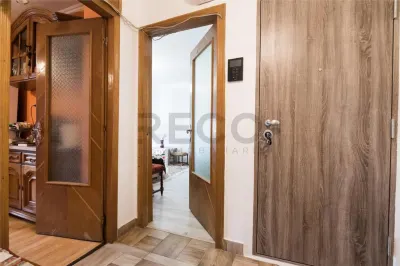RECO Apartament cu 3 camere  decomandat- Oradea-zona Nufarul - foto 5
