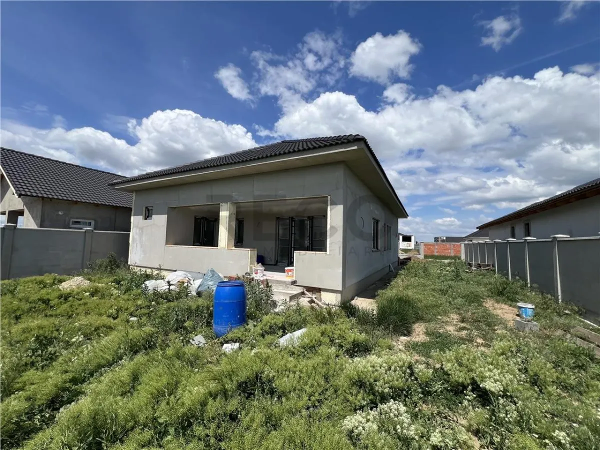 RECO casa 5 camere în Santandrei - foto 2