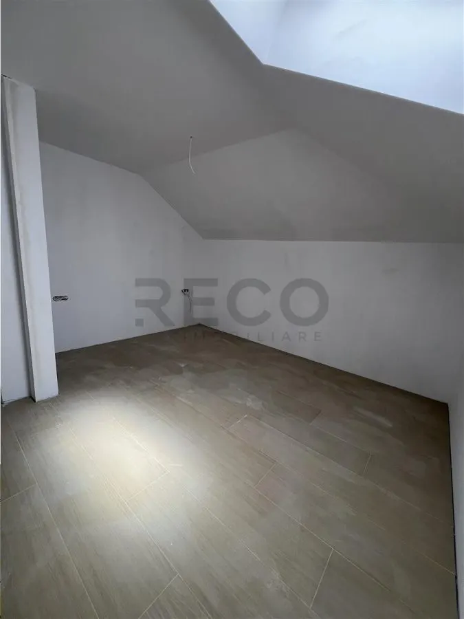 RECO casa 5 camere în Santandrei - foto 13