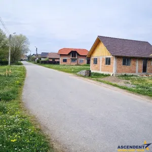 Teren 1.700 mp intravilan, natura, vecinatati bune, potential dublu, Lunca Calnicului - foto 4