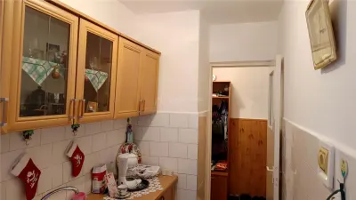 Moldova Noua, Apartament 2 Cam. Semidecomandat - foto 7