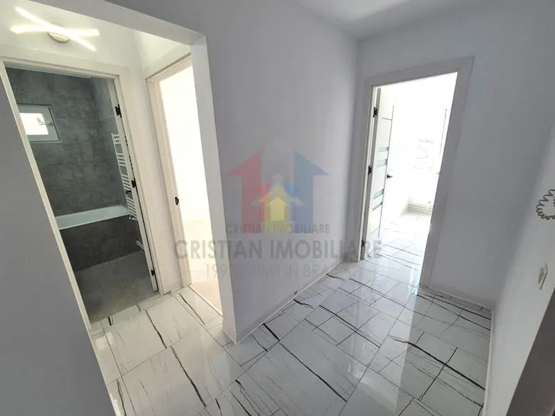 RENOVATA garsoniera zona Viziru 1, etaj 3 - foto 1