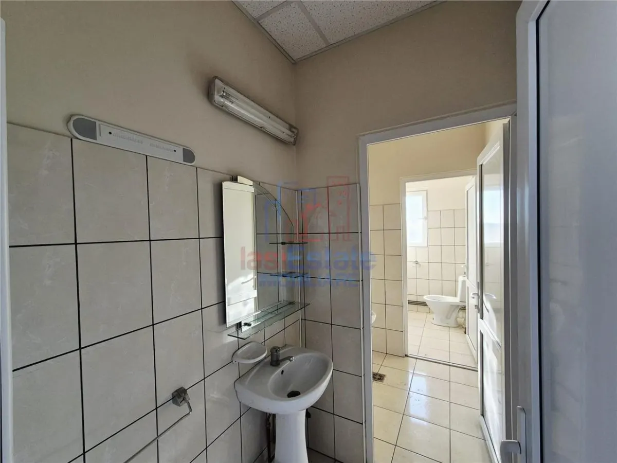 Hala industriala moderna–2500 mp construiti, teren 5000 mp, acces TIR - foto 9