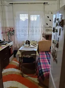 Apartament 2 camere, decomandat - zona Racadau - foto 4