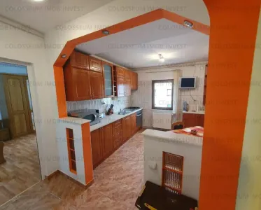 Apartament 2 camere, decomandat - zona Astra - Brasov