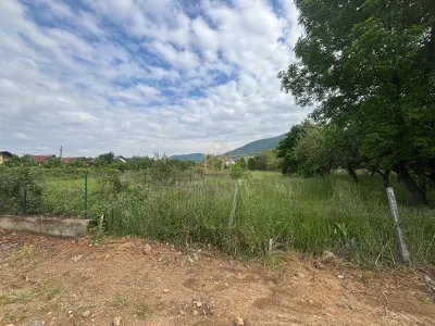 Teren intravilan de vânzare – Zona Brândușelor - Baia Mare - foto 2