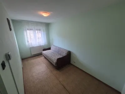 Apartament 2 camere decomandat etaj intermediar Grivitei - foto 3