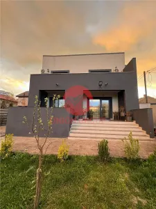 Duplex Cu Finisaje si Mobilier Premium, Navodari - foto 23