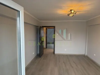 Apartament 2 camere renovat zona Astra - foto 3