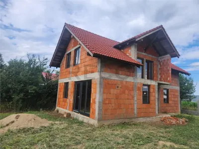 RECO Casa cu mansarda in Biharia - Biharia