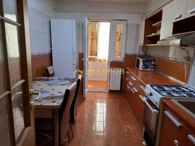 Inchiriere apartament 2 camere, zona 9 Mai - foto 10