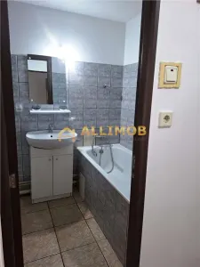 Garsoniera in Ploiesti, zona Cantacuzino - foto 10