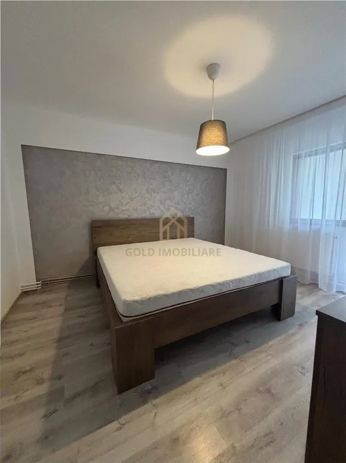 Apartament 3 camere de inchiriat - foto 4